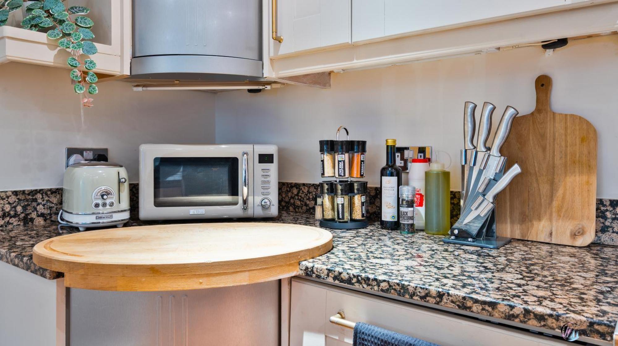 Canary Wharf Balcony & Waterfront 2-bed, 2-bath Appartamento *